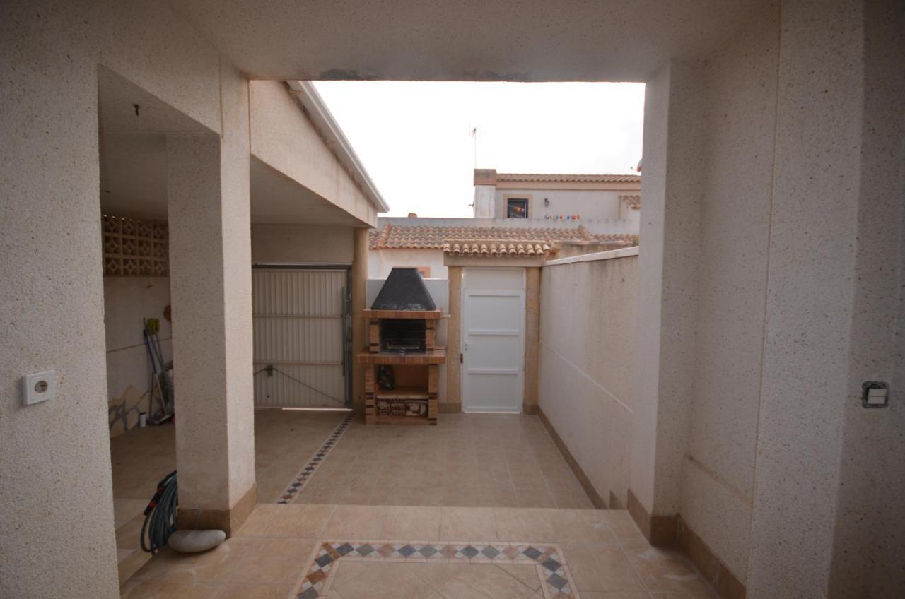 Agradable Adosado Con Piscina, Duchas Hidromasaje Villa Torrevieja Luaran gambar