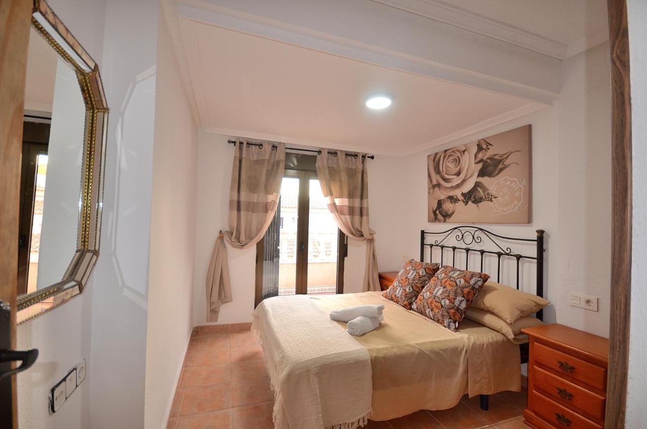Agradable Adosado Con Piscina, Duchas Hidromasaje Villa Torrevieja Luaran gambar