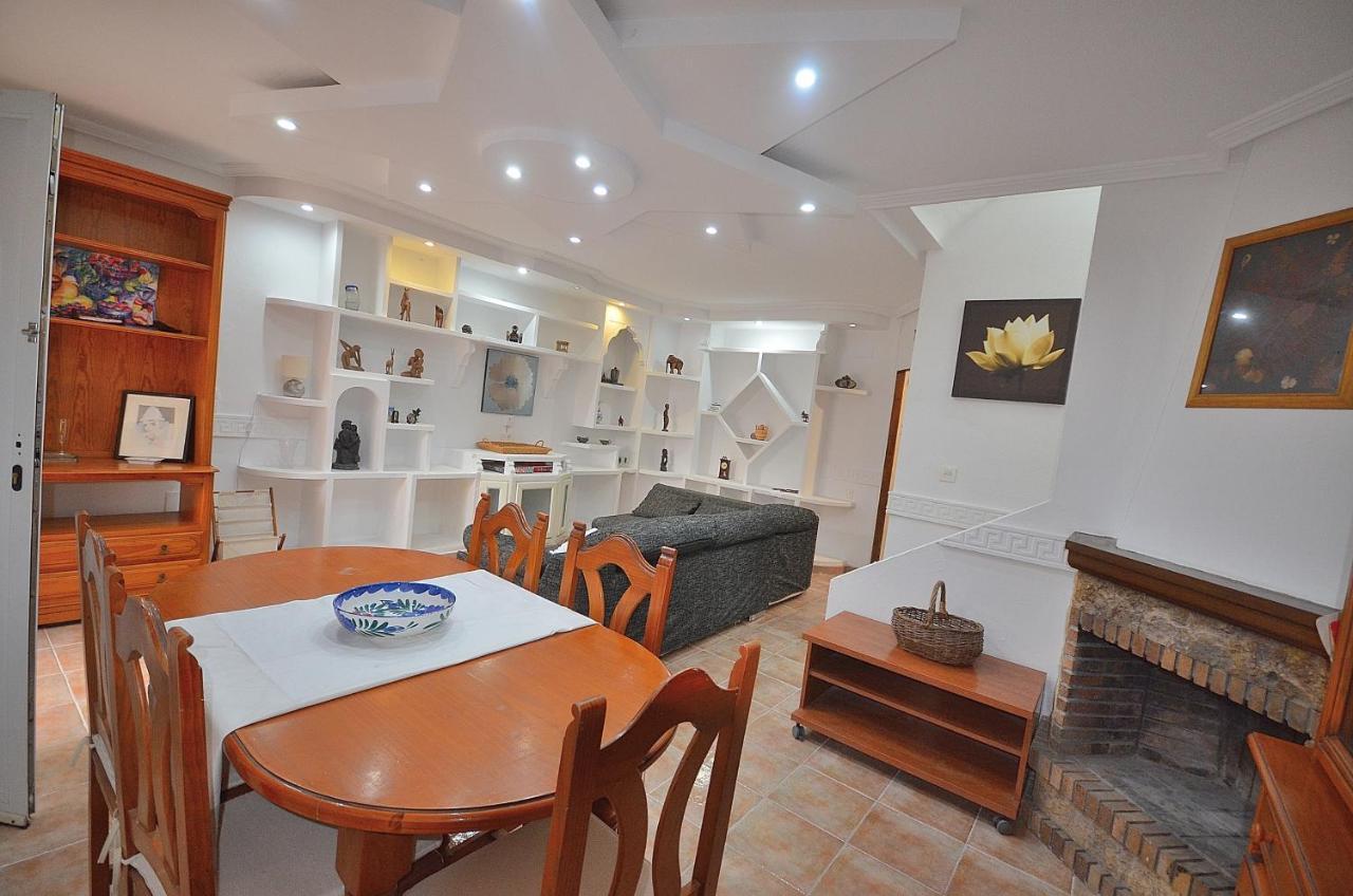 Agradable Adosado Con Piscina, Duchas Hidromasaje Villa Torrevieja Luaran gambar